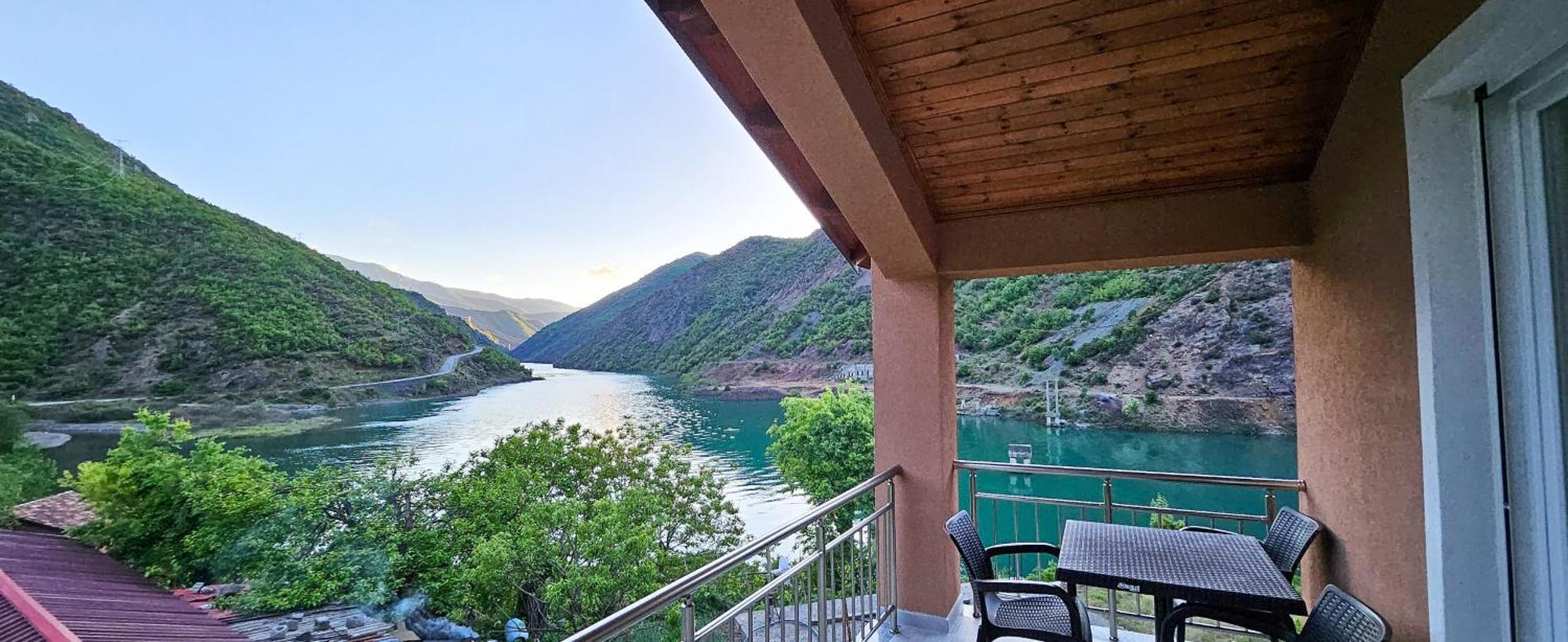 Koman_Lakeview_Apartments Shkodra Exterior foto